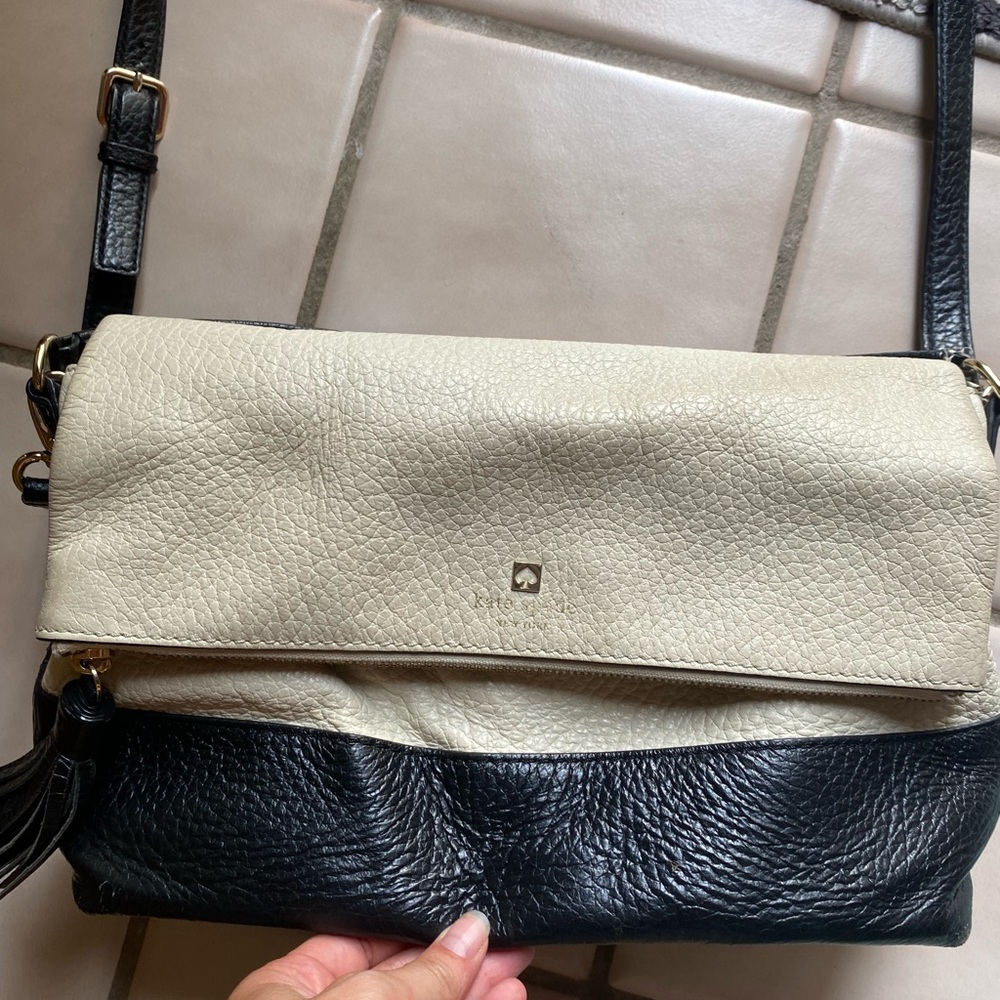 Kate Spade New York| Buttermilk & Black Carmen Southport Avenue Leather - Picture 5 of 12